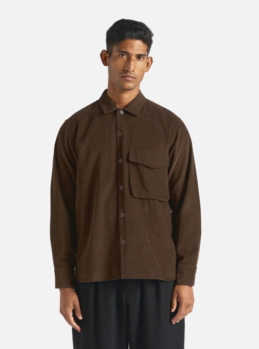 Universal Works Field Shirt Overshirt in velluto a coste larghe Brown